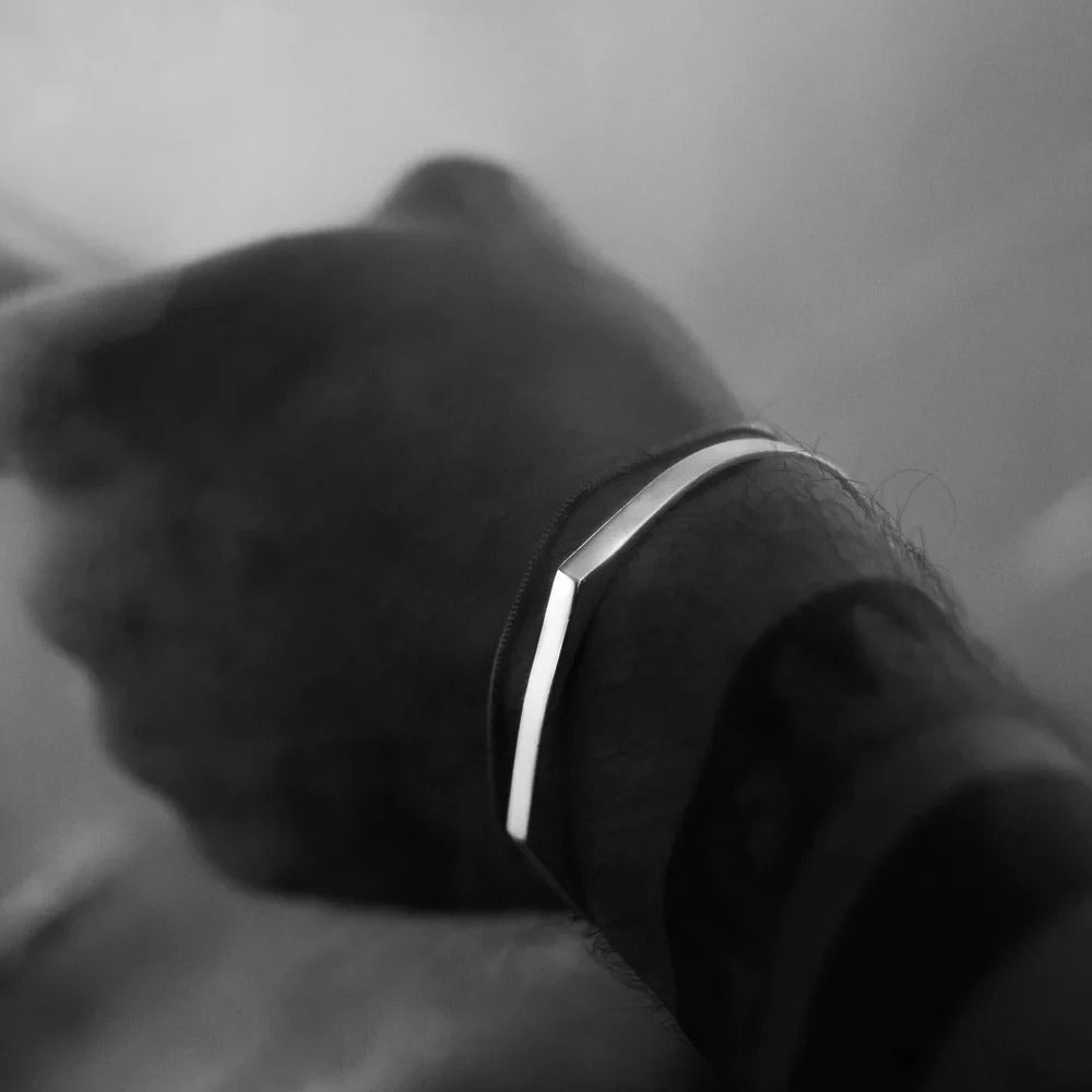 Loravento Edge Steel Cuff